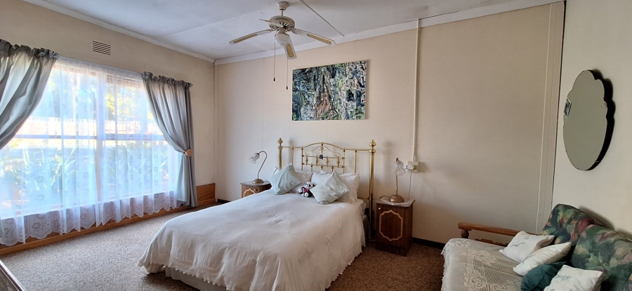 4 Bedroom Property for Sale in Albertinia Western Cape